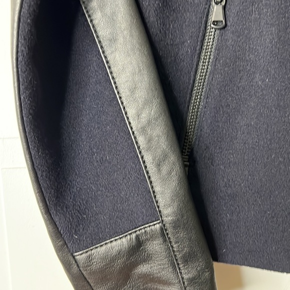 Danier 3X small leather and felt jacket. - Picture 5 of 9